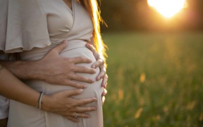 Volersi bene per ciò che si è nonostante il frullatore psicologico e fisico chiamato gravidanza: il mio incontro con Elisiane